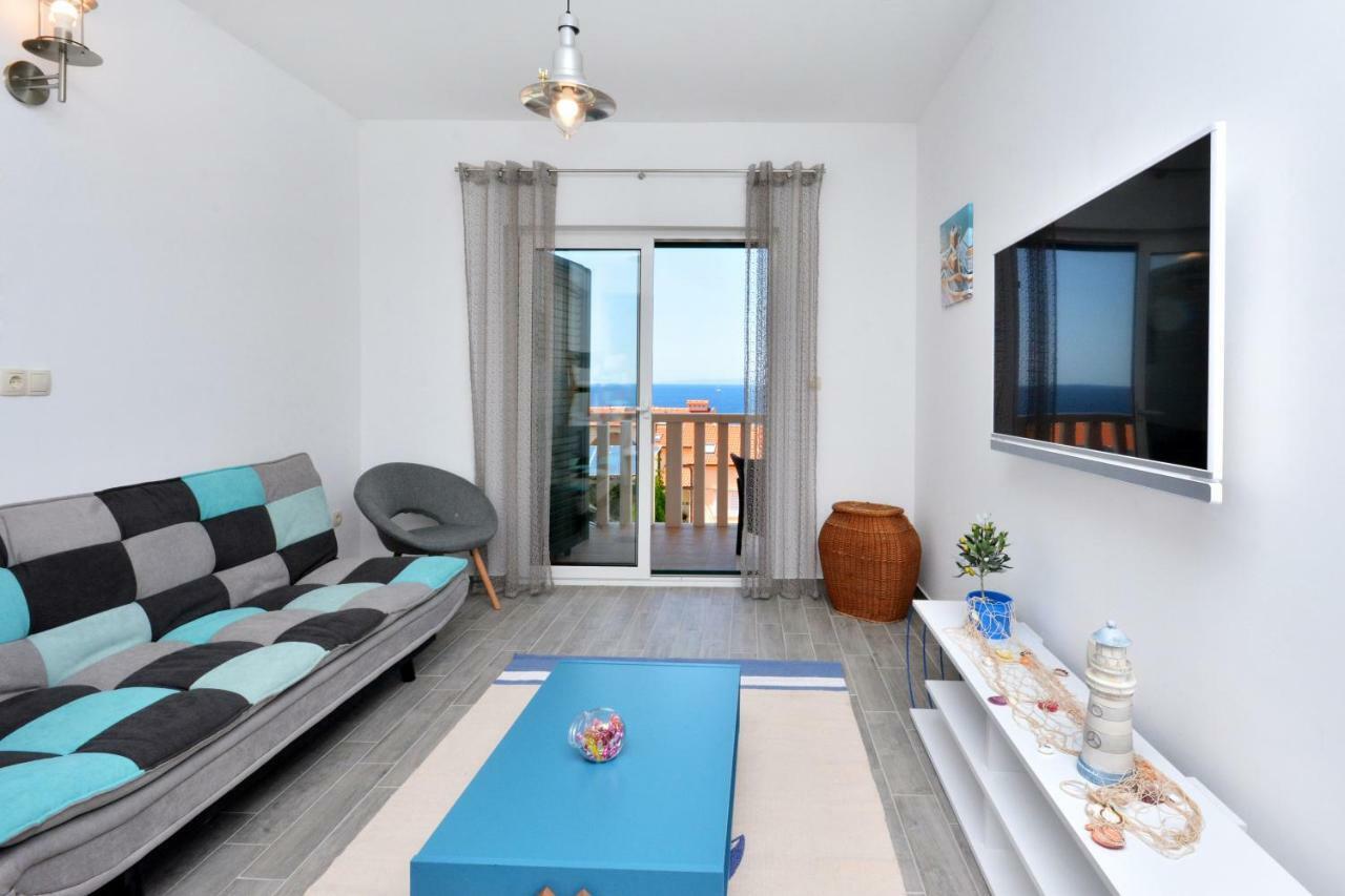 Sea View Luxury Apartments, Ala Da *
